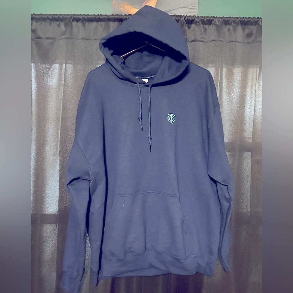Tiffany & Co. casual pullover hoodie sweatshirt with stitched logo (sz:Large)